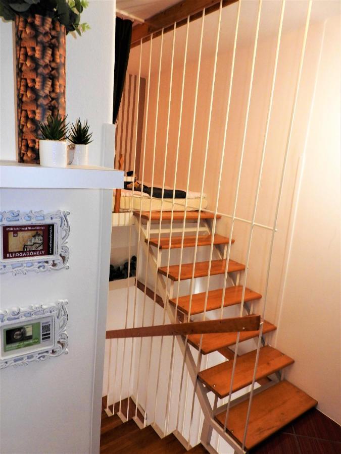 Lena Apartman - Eger Exteriör bild