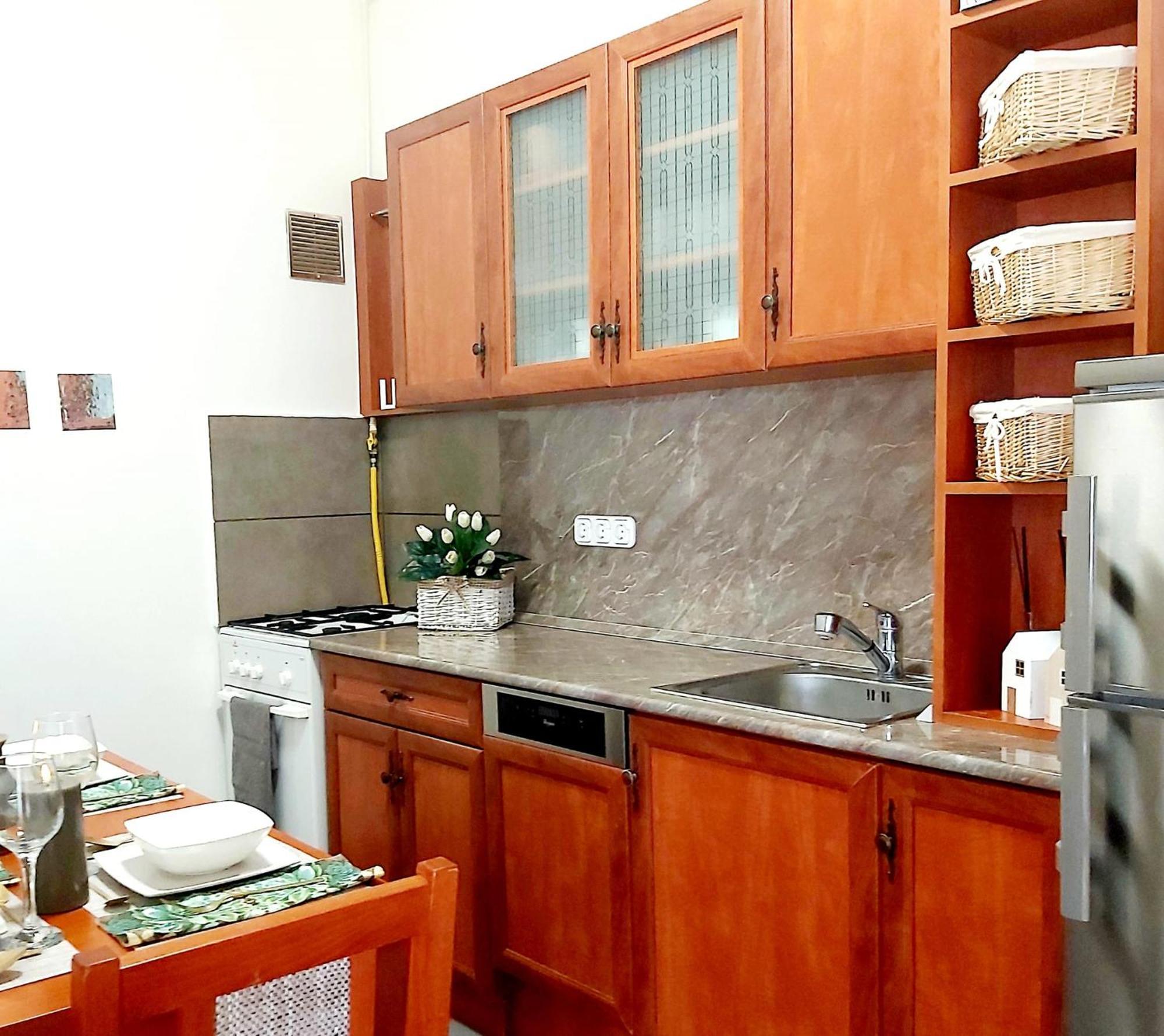 Lena Apartman - Eger Exteriör bild