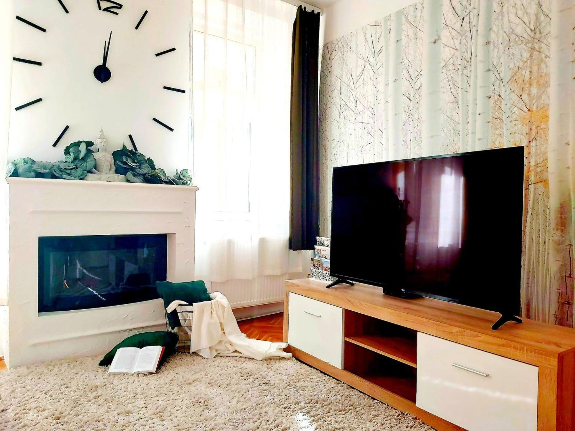 Lena Apartman - Eger Exteriör bild