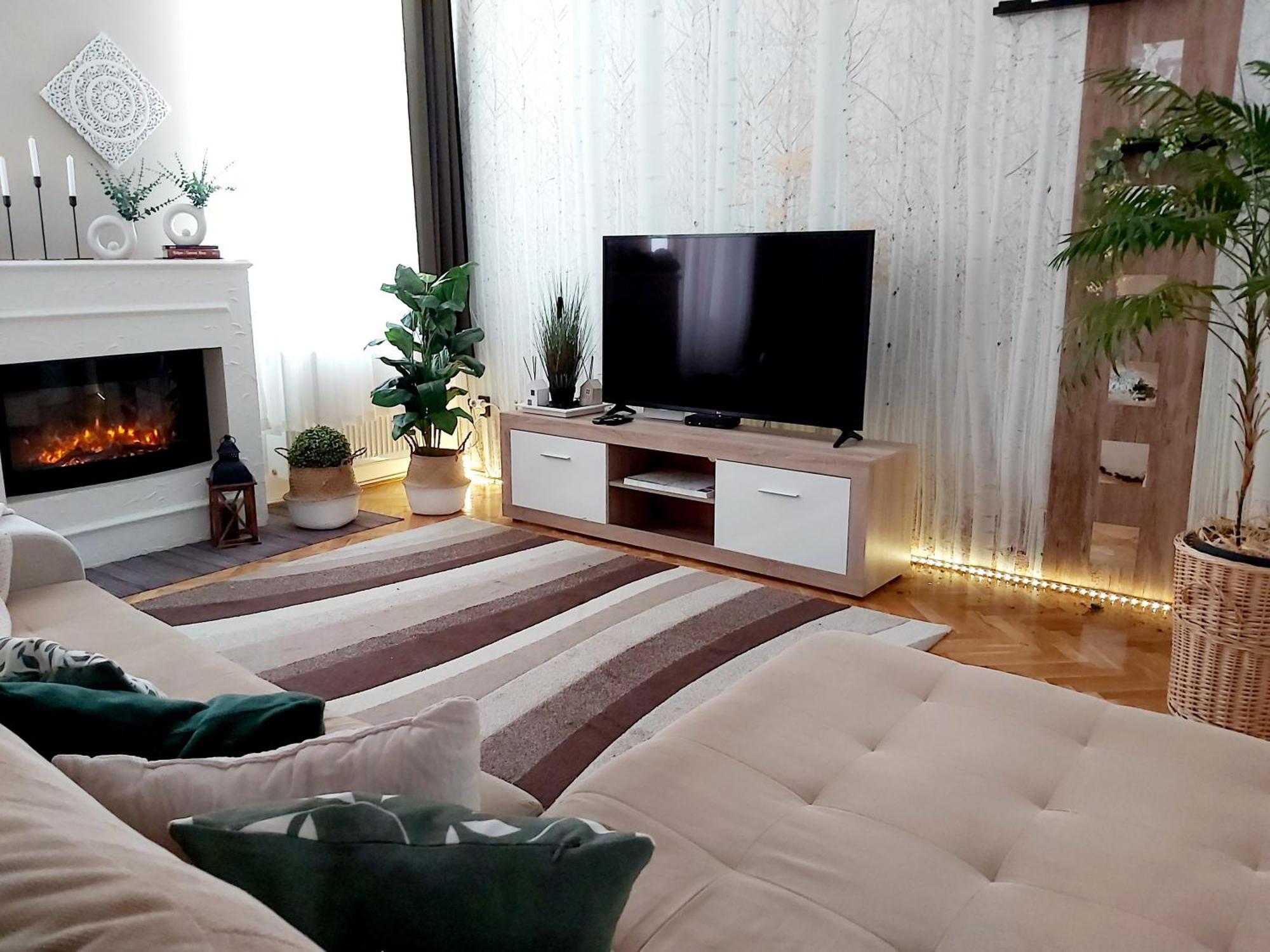 Lena Apartman - Eger Exteriör bild